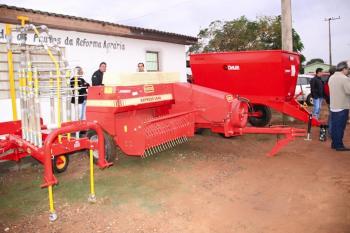 Administração Municipal entrega Patrulha Agrícola a Cooperterra