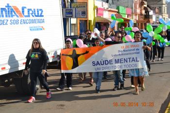 Dia Nacional da Luta Antimanicomial é marcado por caminhada