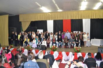 20 casais oficializaram a união no III Casamento Coletivo